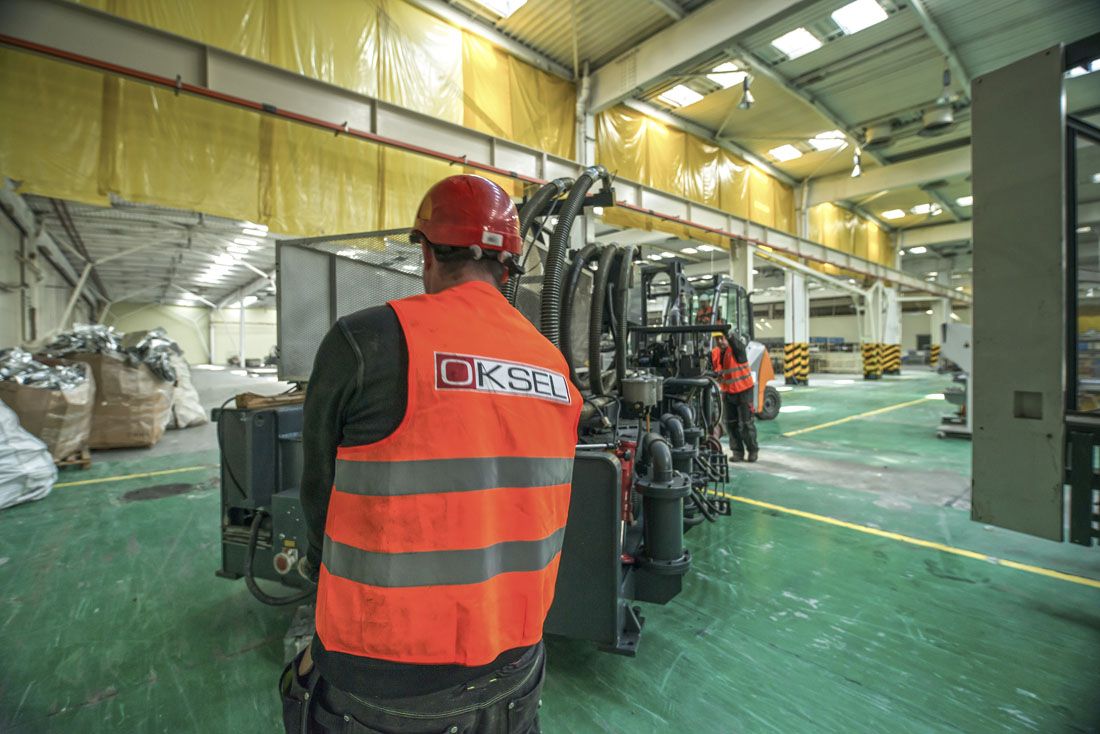 Relokacje przemysłowe maszyn - Zdjęcie realizacji Oksel
